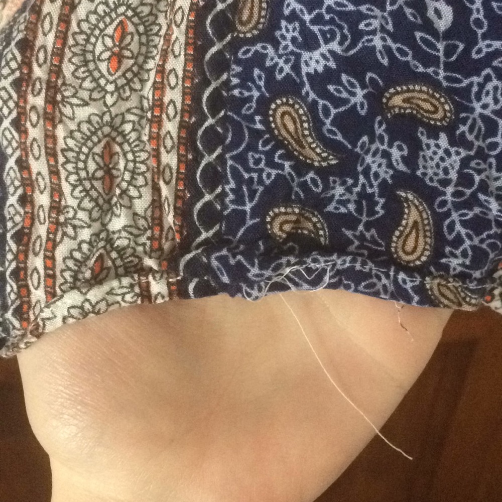 Patterned tank. - Picture 2 of 3